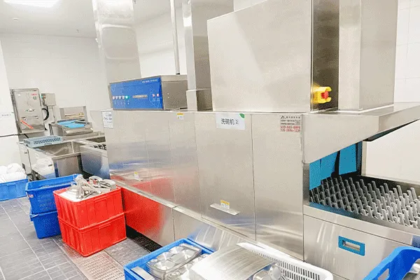 Commercial Dishwasher for School