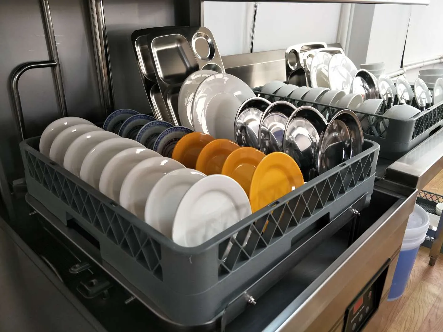 MAYERS Mes-M2 Hood Type Dishwasher Machine